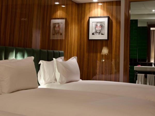 Boutique Hotel Gauthier Restaurant Terrasse : photo 6 de la chambre chambre triple deluxe