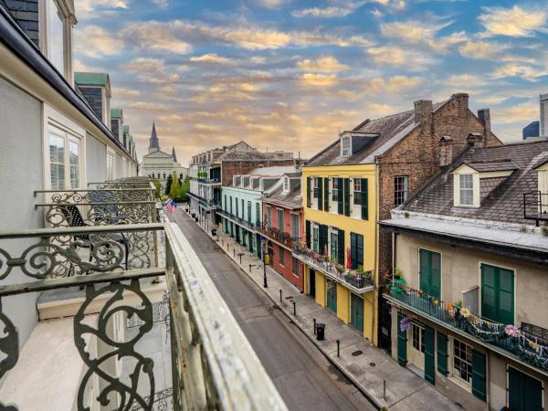 Bourbon Orleans Hotel : photo 1 de la chambre chambre double avec balcon (2 adultes + 1 enfant)