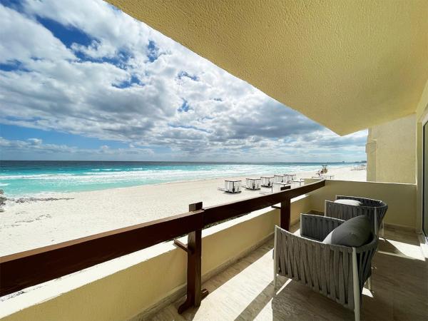 The Villas Cancun by Grand Park Royal - All Inclusive : photo 5 de la chambre villa deluxe ocean front