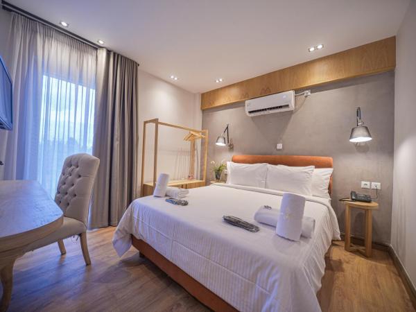 Anixi Hotel by AP : photo 9 de la chambre suite with hot tub & mountain view