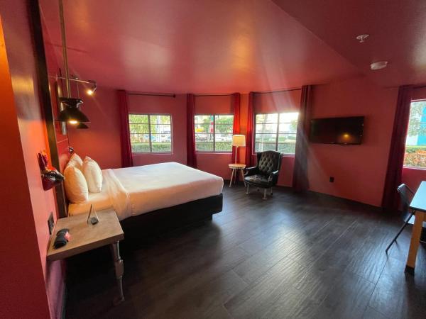 Hotel Gaythering - Gay Hotel - All Adults Welcome : photo 5 de la chambre chambre lit king-size - accessible aux personnes à mobilité réduite
