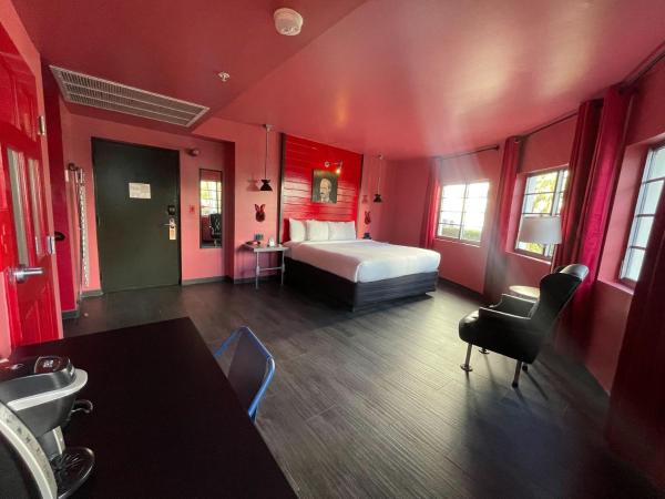 Hotel Gaythering - Gay Hotel - All Adults Welcome : photo 1 de la chambre chambre lit king-size - accessible aux personnes à mobilité réduite