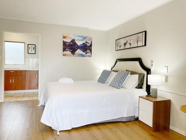 Pupuke Manor Motel : photo 4 de la chambre studio supérieur