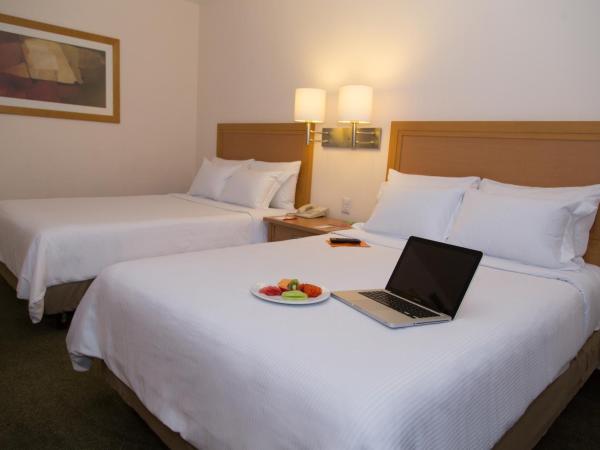 Fiesta Inn Ecatepec : photo 6 de la chambre chambre double avec 2 lits doubles