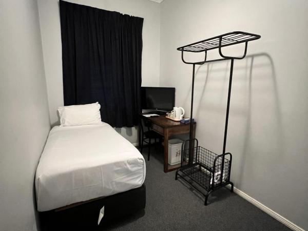 Adelaide Pulteney Motel : photo 1 de la chambre chambre simple avec salle de bains commune