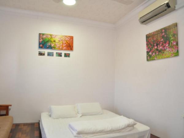 3 Little Birds Home, 100meter to JonkerWalk : photo 2 de la chambre chambre familiale