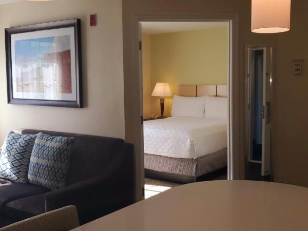 Candlewood Suites Houston Medical Center, an IHG Hotel : photo 8 de la chambre one-bedroom queen room with mobility accessible tub - non-smoking
