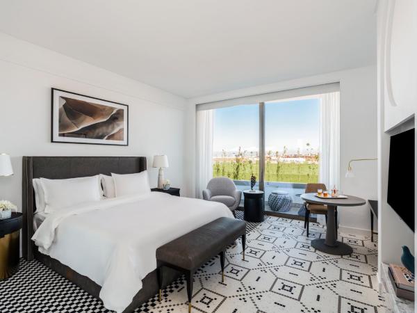 Fairmont La Marina Rabat Sale Hotel And Residences : photo 8 de la chambre chambre lit king-size fairmont avec balcon - vue sur océan ou sur ville