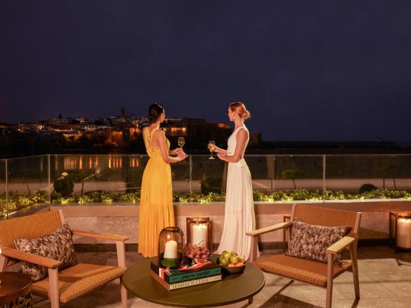 Fairmont La Marina Rabat Sale Hotel And Residences : photo 9 de la chambre suite heritage lit king-size