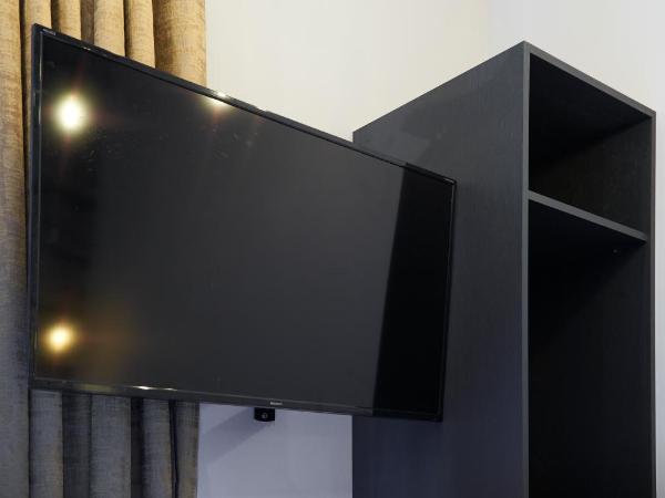 Home @ 2 Tancred Road : photo 6 de la chambre chambre double avec salle de bains privative