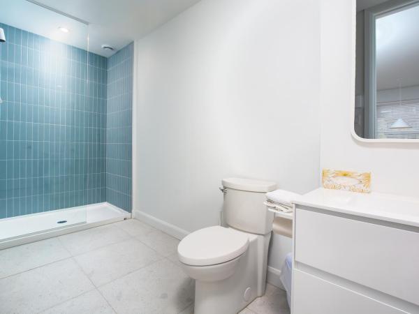 Les Lofts St-François - Par Les Lofts Vieux-Quebec : photo 7 de la chambre appartement 2 chambres avec balcon privé et spa - sf502