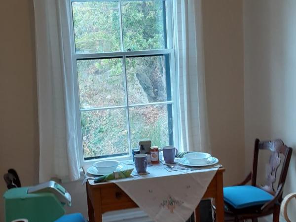 Sea Birds Cottage : photo 2 de la chambre studio avec vue sur jardin