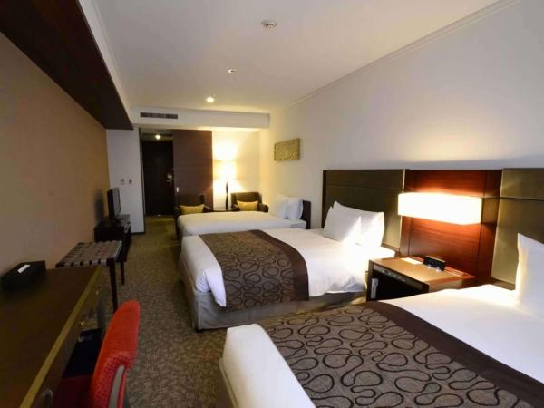 Ibis Styles Sapporo : photo 2 de la chambre chambre familiale deluxe avec lits jumeaux et 1 lit d’appoint - fumeurs