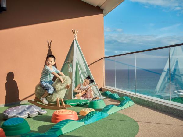 Crowne Plaza Sanya Haitang Bay Resort, an IHG Hotel : photo 5 de la chambre one-bedroom family suite with ocean view - kids theme