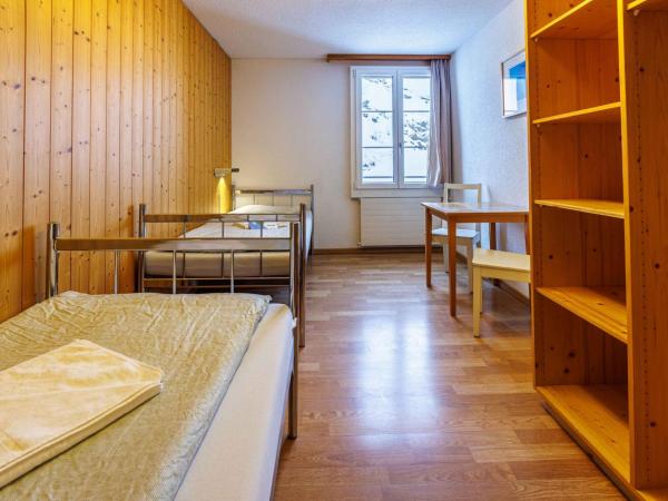 Engelberg Youth Hostel : photo 2 de la chambre chambre simple avec douche 