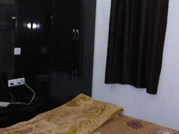 Hotel Shivam Inn Party Palace By WB Inn : photo 3 de la chambre chambre double standard