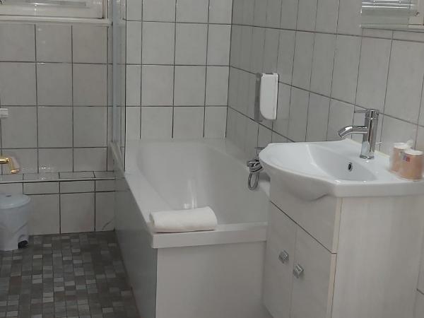 The Originals City, Hôtel Colmar Gare : photo 9 de la chambre chambre double confort