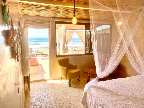 Casa de las Olas Surf & Beach Club : photo 5 de la chambre chambre double deluxe avec balcon - vue sur mer