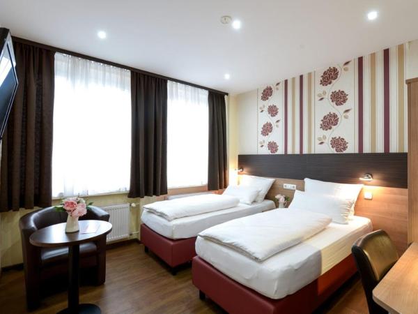 Hotel City Panorama : photo 1 de la chambre chambre double ou lits jumeaux