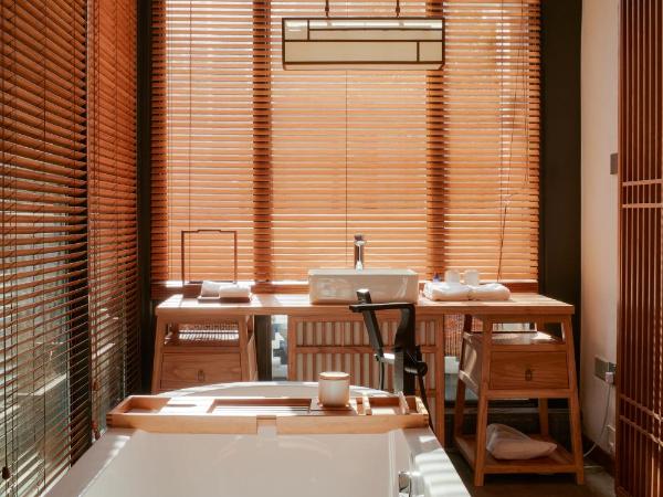 Uin Oriental Hotel : photo 3 de la chambre suite