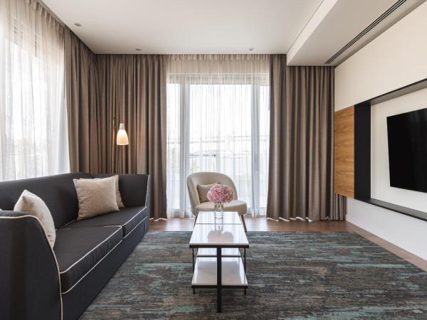 Hyatt Regency Lisbon : photo 10 de la chambre suite lit queen-size deluxe