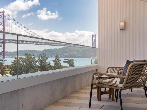 Hyatt Regency Lisbon : photo 10 de la chambre appartement regency 2 chambres - vue sur rivière