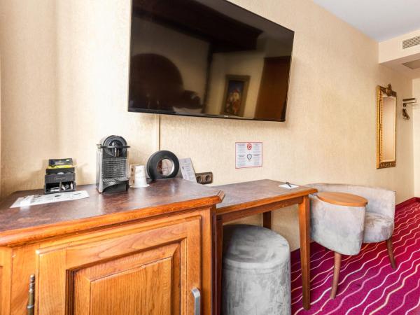 KING's Hotel First : photo 3 de la chambre chambre double