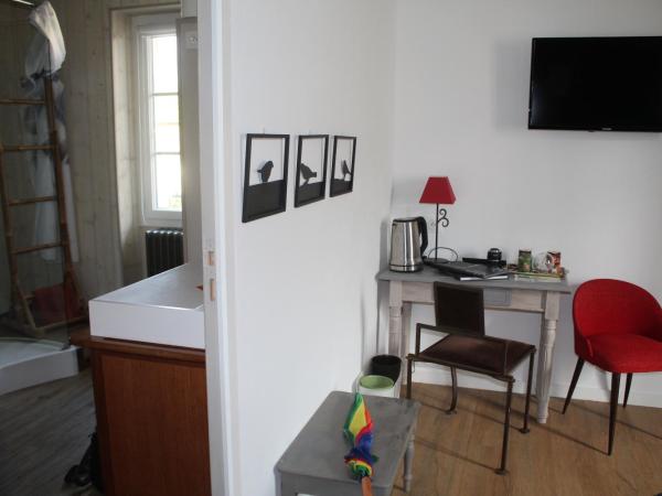 Suite en Terrasse à Cognac : photo 10 de la chambre chambre double