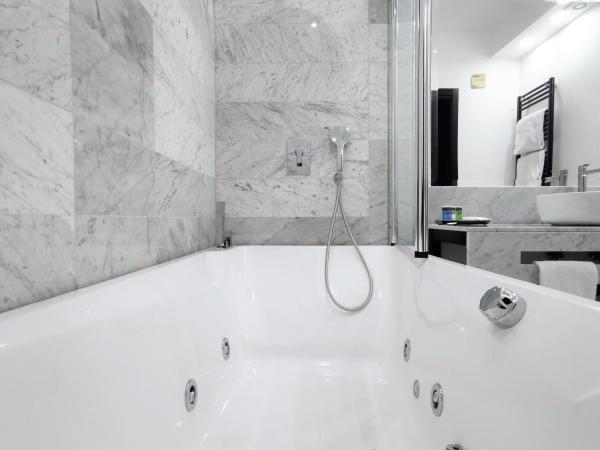 Casual Rinascimento Firenze : photo 1 de la chambre suite avec jacuzzi