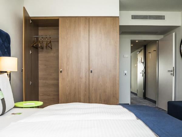 Holiday Inn Stuttgart, an IHG Hotel : photo 2 de la chambre suite junior - non-fumeurs