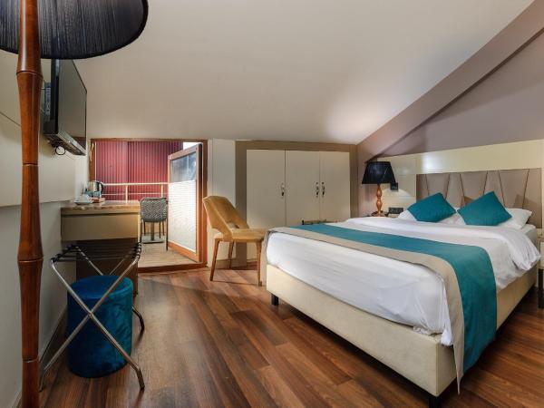 Hotel Bossuite Kadikoy : photo 1 de la chambre chambre double avec terrasse