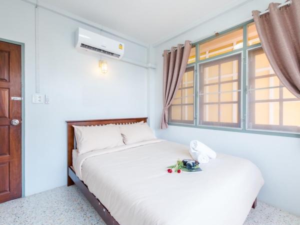 Beach Block No.5 at Huahin Beach : photo 5 de la chambre chambre double deluxe (2 adultes + 1 enfant)
