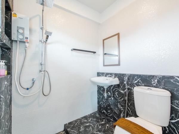 Beach Block No.5 at Huahin Beach : photo 7 de la chambre chambre familiale - vue sur mer