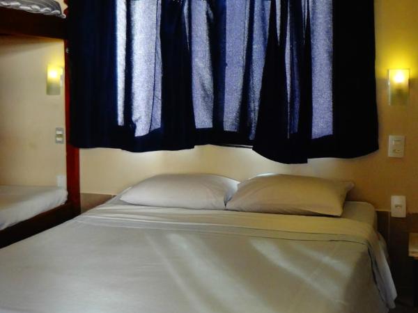 Albergaria Hostel : photo 4 de la chambre chambre double avec salle de bains privative