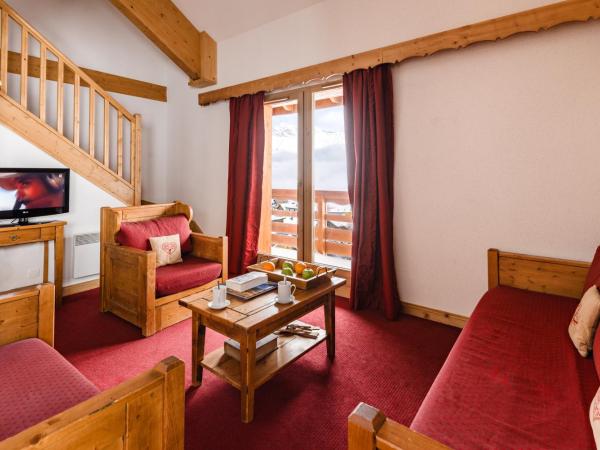 Lagrange Vacances Les Hauts de Comborcière : photo 3 de la chambre appartement 1 chambre avec alcôve (6 adultes)