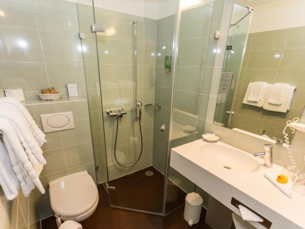 Sorell Hotel Ador : photo 4 de la chambre chambre triple supérieure