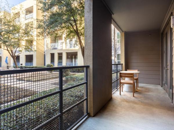 Kasa Love Field-Medical District Dallas : photo 7 de la chambre two-bedroom apartment (self check-in with virtual front desk)