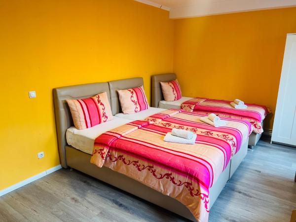 M&M Hotel - Wilhelmsburg : photo 1 de la chambre chambre familiale