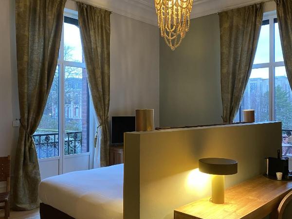 La Villa Barbieux : photo 4 de la chambre chambre double avec salle de bains privative
