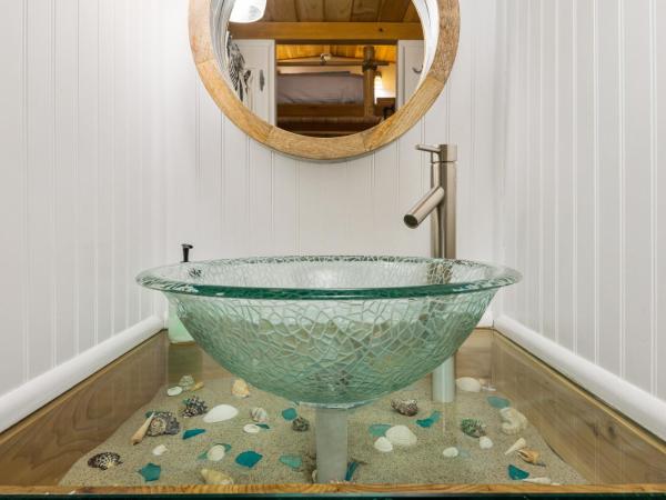 Tiny Digs - Hotel of Tiny Houses : photo 8 de la chambre studio lit queen-size de luxe 