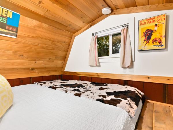 Tiny Digs - Hotel of Tiny Houses : photo 10 de la chambre studio lit queen-size de luxe 