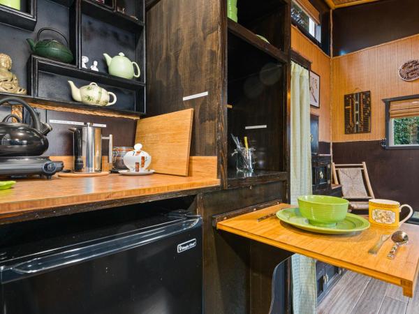 Tiny Digs - Hotel of Tiny Houses : photo 4 de la chambre studio lit queen-size de luxe 