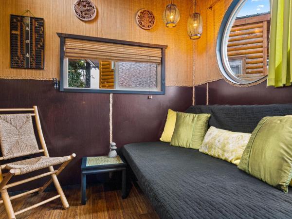 Tiny Digs - Hotel of Tiny Houses : photo 10 de la chambre studio lit queen-size de luxe 