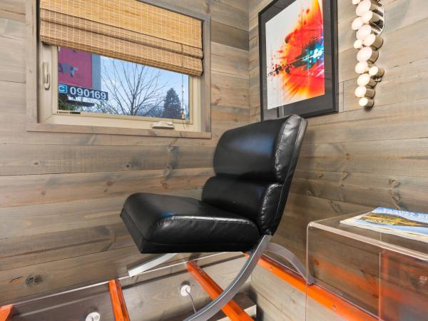 Tiny Digs - Hotel of Tiny Houses : photo 8 de la chambre studio lit queen-size de luxe 