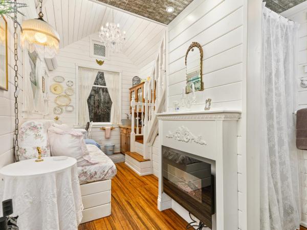 Tiny Digs - Hotel of Tiny Houses : photo 4 de la chambre studio lit queen-size de luxe 