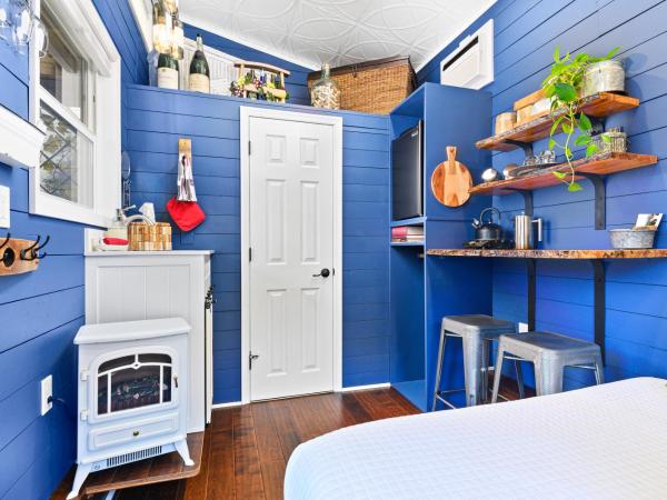 Tiny Digs - Hotel of Tiny Houses : photo 2 de la chambre studio lit queen-size de luxe 