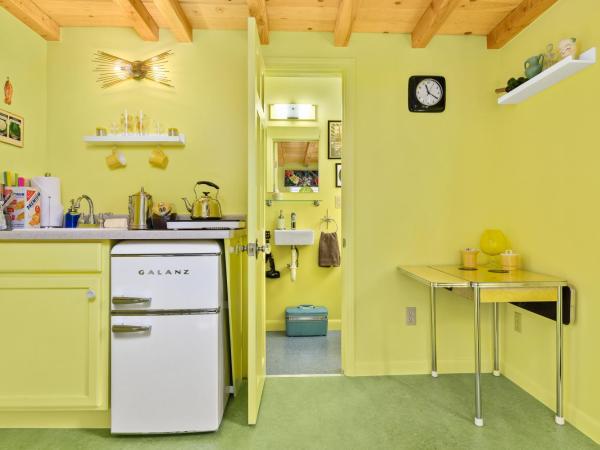 Tiny Digs - Hotel of Tiny Houses : photo 4 de la chambre studio lit queen-size de luxe 