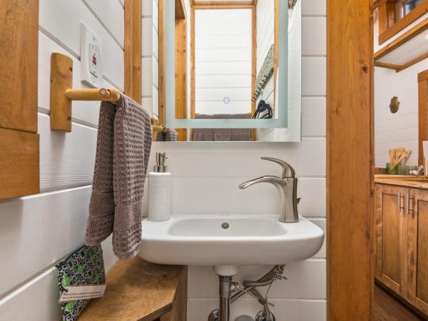 Tiny Digs - Hotel of Tiny Houses : photo 7 de la chambre studio lit queen-size de luxe 