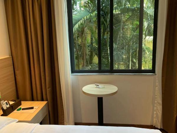 Guangzhou Fangyuan Hotel : photo 2 de la chambre chambre standard lit queen-size