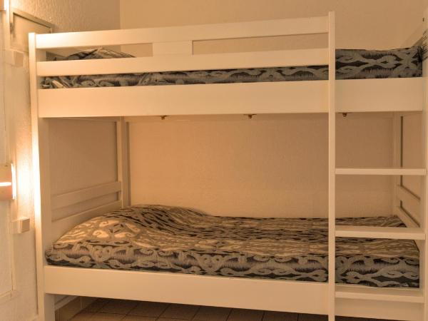 Residence Ulysse Port Camargue : photo 5 de la chambre appartement 1 chambre avec alcôve